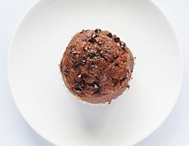 Enjoy this chocolate orange muffin recipe with Chocolate Glucerna®.