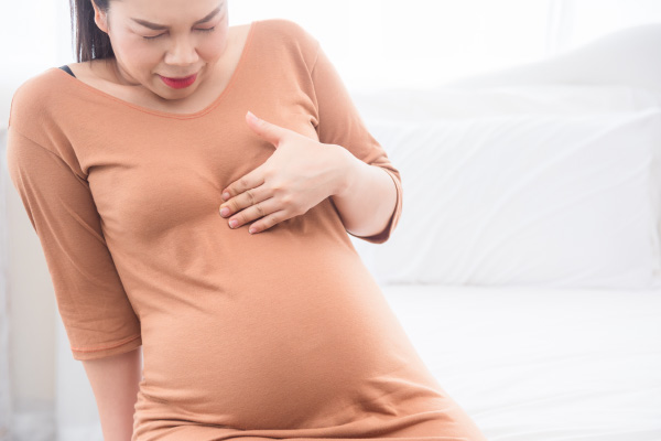 why-does-heartburn-happen-during-pregnancy-and-how-you-can-ease-it