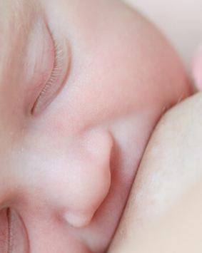 banner-breast-feeding-of-the-newborn-baby - Copy