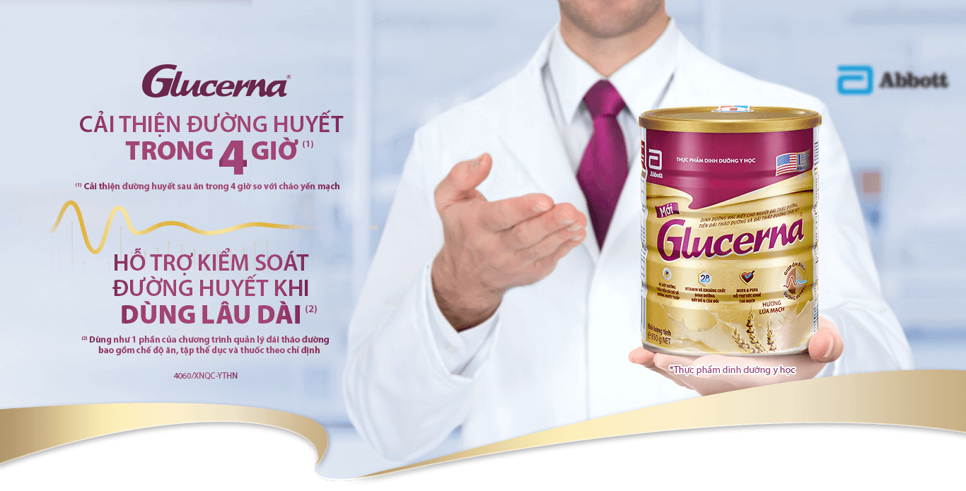 Hình ảnh sản phẩm Glucerna trên tay chuyên viên y tế, giúp cải thiện đường huyết trong 4 giờ