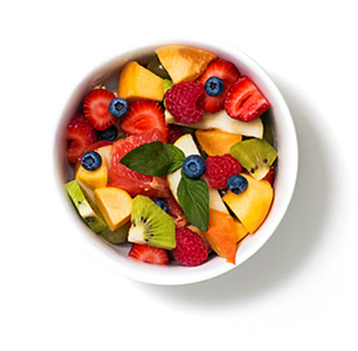 Ce plan de repas riche en fibres comprend une salade de fruits frais