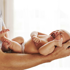 Guide des coliques Similac® : comment soulager et nourrir votre bébé 