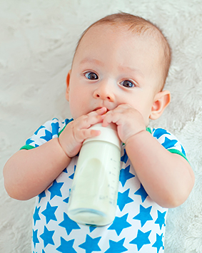the-baby-eats-milk